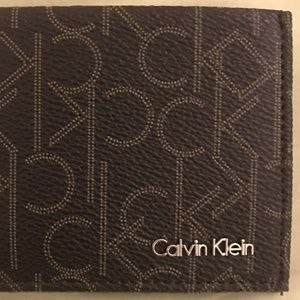 Brand New CALVIN KLEIN MEN'S LEATHER BIFOLD WALLET